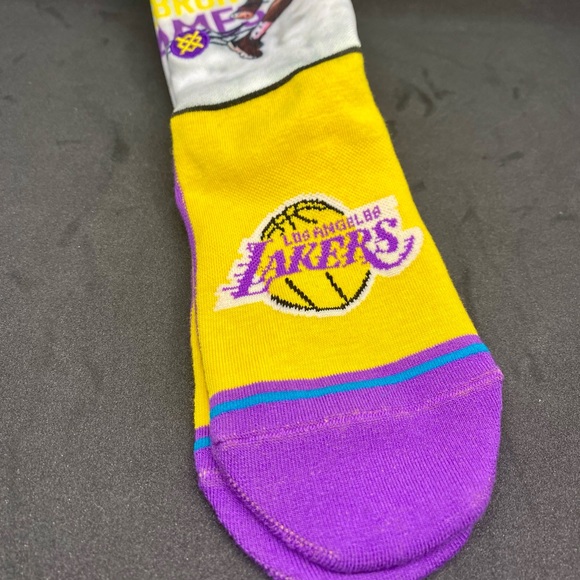 Lebron James Lakers Stance socks NWT - Picture 2 of 4